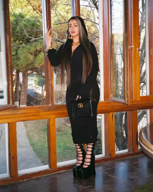 Asya sərbəst buraxıldı