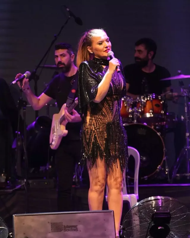 “Seyrana görə səhnəyə çıxış saatımı dəyişirəm”