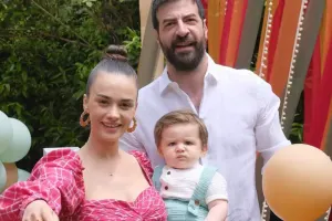 Oğullarının 1 yaşını qeyd etdilər