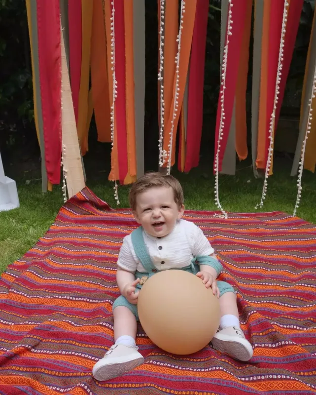 Oğullarının 1 yaşını qeyd etdilər