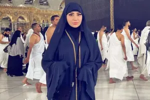 Nigar Məkkəni ziyarət etdi