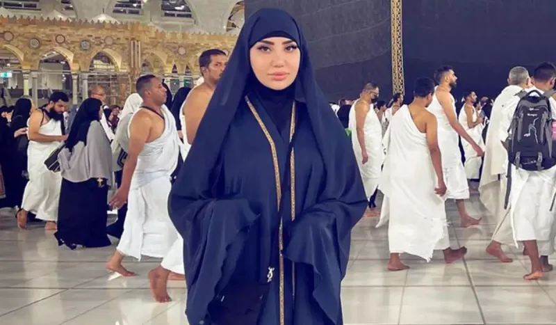 Nigar Məkkəni ziyarət etdi