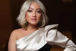 Zümrüd rəisdən şikayətçi oldu