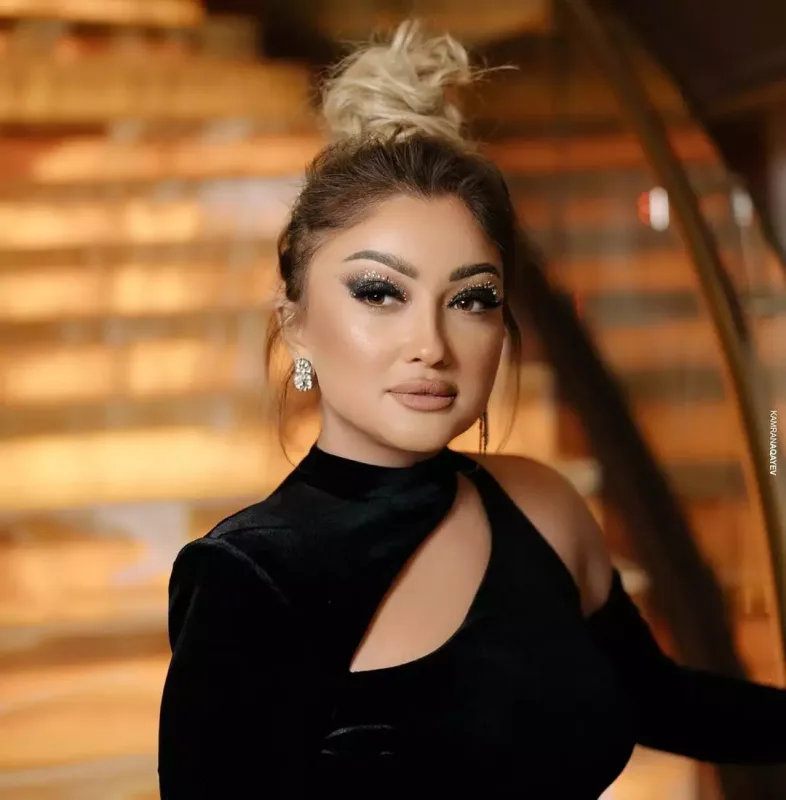 Zümrüd rəisdən şikayətçi oldu