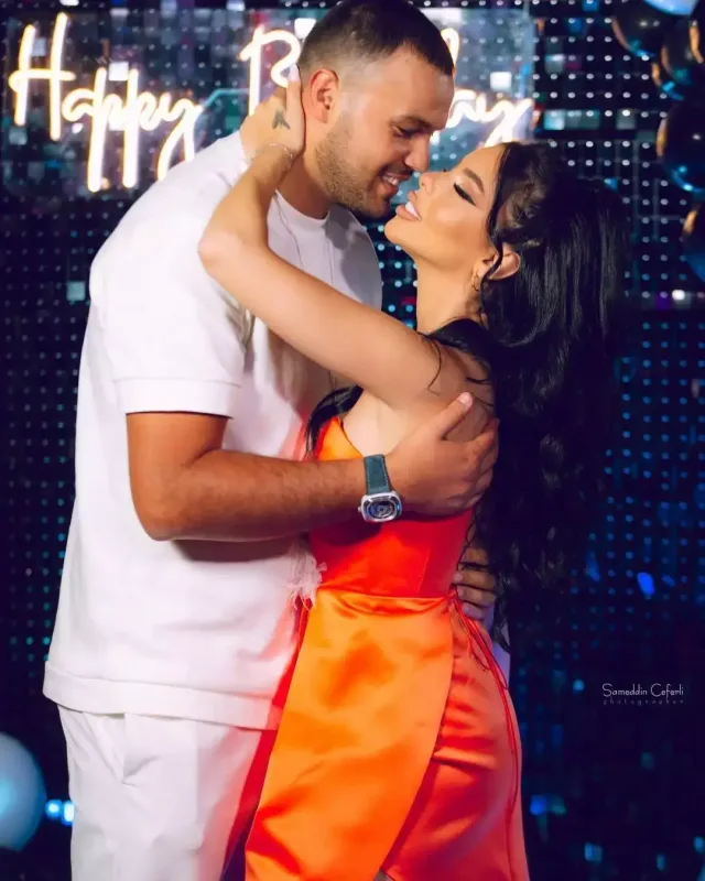 Nagehanla Fəridin verilişi bağlandı