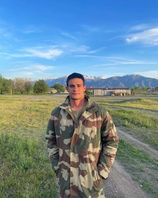 “Bülent” əsgərlikdən qayıtdı