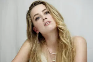 Nəhayət səssizliyini pozdu