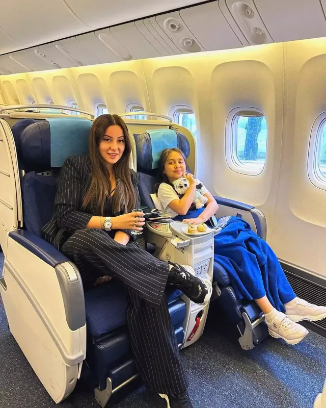 “Qızımı çərçivəyə salmaram”