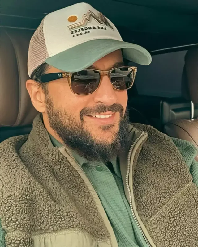 Abbas efirlərdən bezib