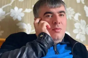 “Üzünə gülüb oyunlar oynadı”