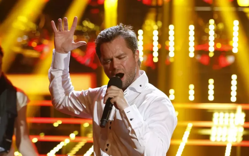 “Ermənipərəstin qızına Bakıda konsert edirik”