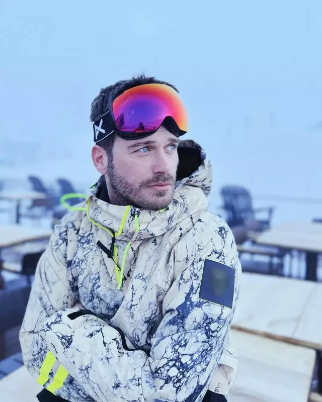 Villasına soba almaq üçün sərvət xərclədi