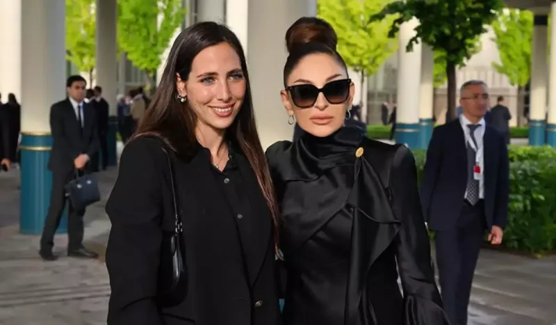 Hülya Avşarın qızı Mehriban Əliyeva ilə