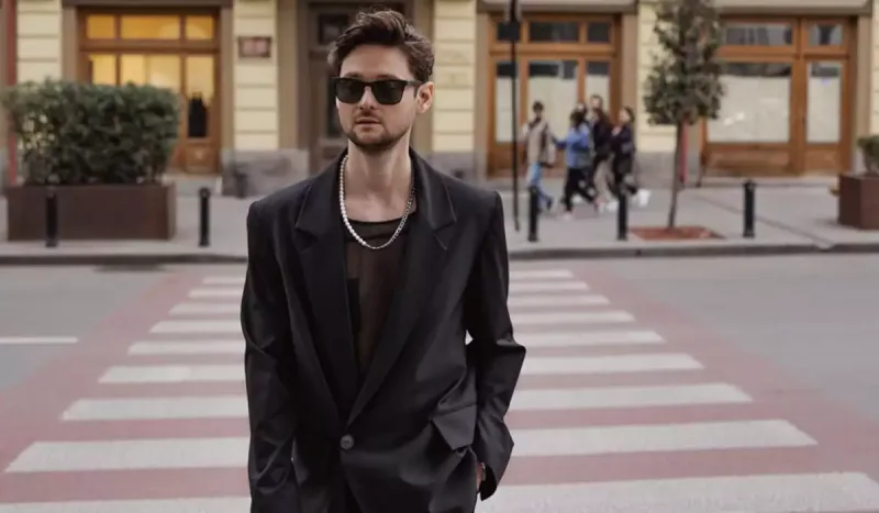 “Heç olmasa, gələn ilki qədər yaşlı deyiləm”