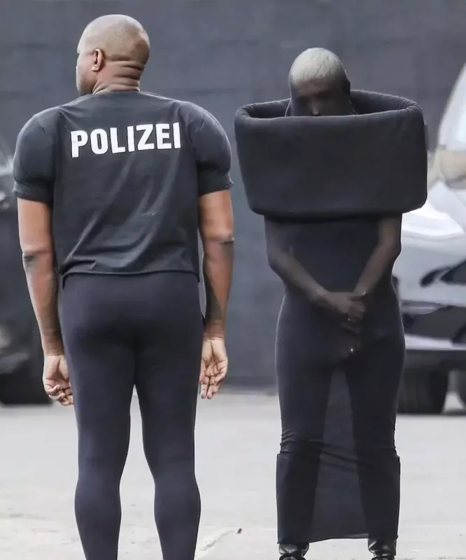 Kanye ilə həyat yoldaşının kilsə tərzi