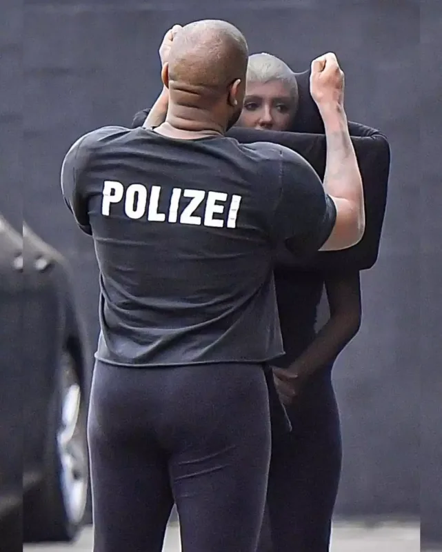 Kanye ilə həyat yoldaşının kilsə tərzi