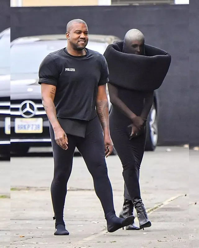 Kanye ilə həyat yoldaşının kilsə tərzi