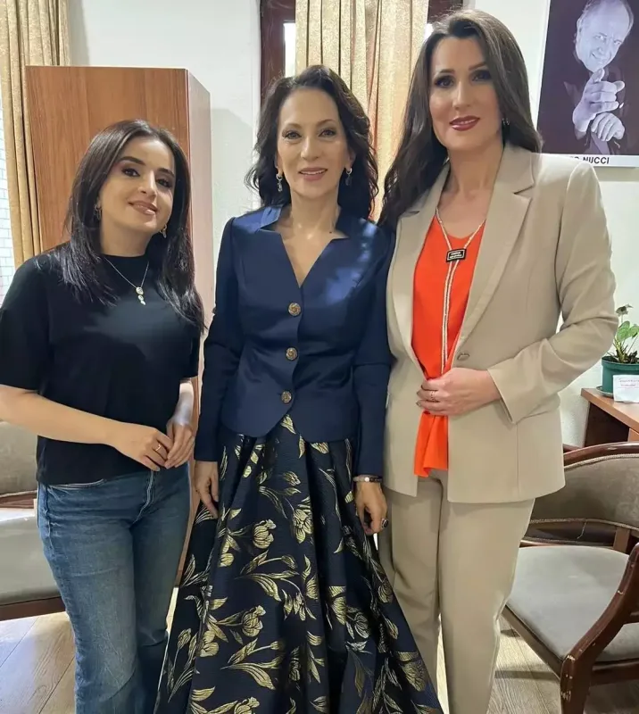 İki ölkənin Xalq artistləri görüşdü