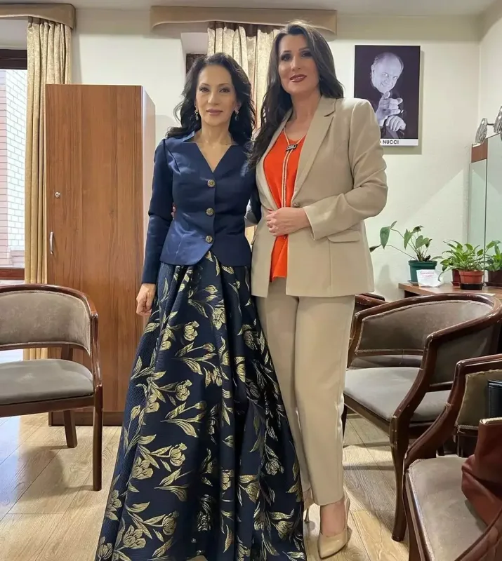 İki ölkənin Xalq artistləri görüşdü