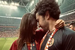 Sevgililərin çempionluq sevinci