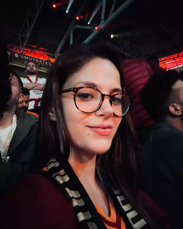 Sevgililərin çempionluq sevinci