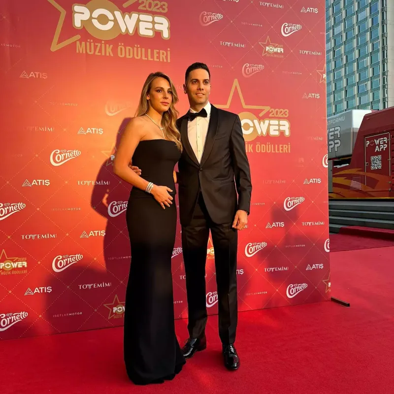 Türk məşhurları birləşdirən gecə