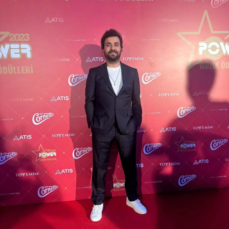 Türk məşhurları birləşdirən gecə