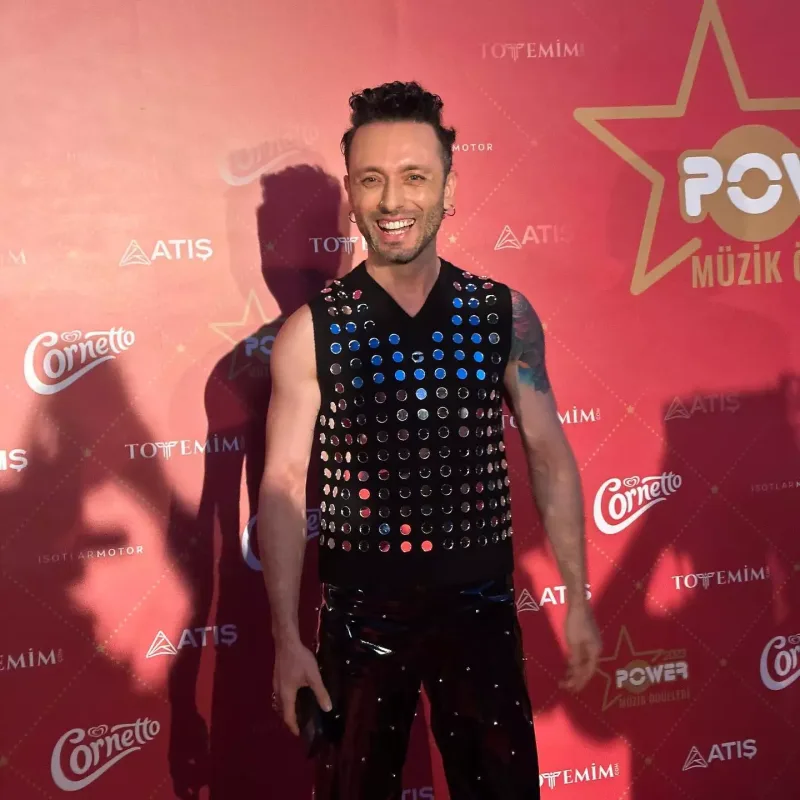 Türk məşhurları birləşdirən gecə