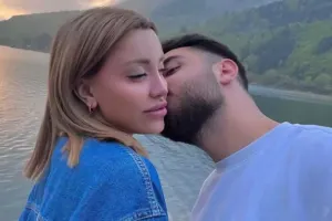 Sevgilisini paylaşdıqdan 1 gün sonra ayrıldılar