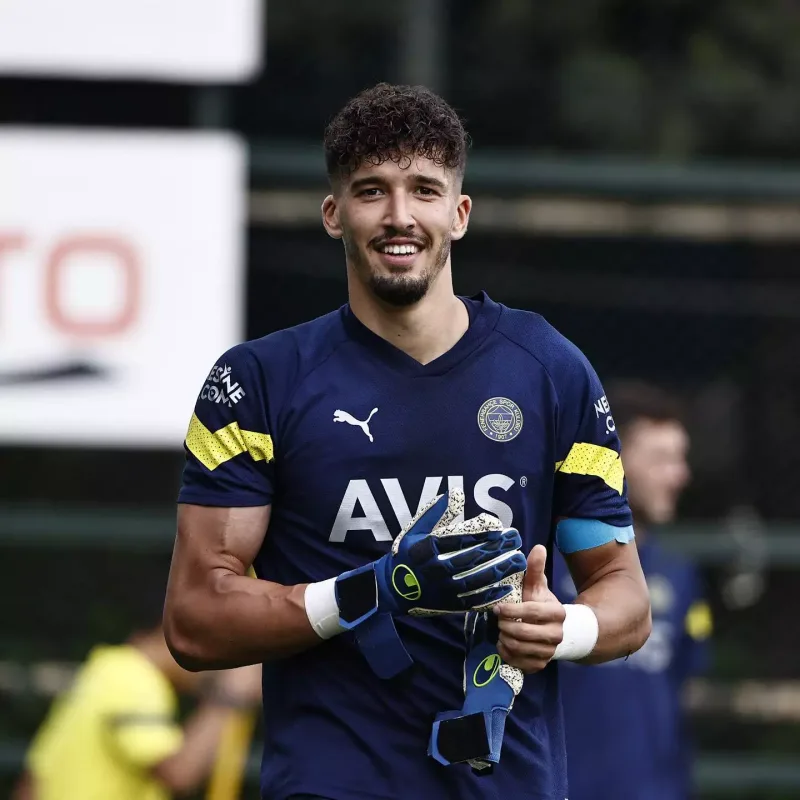 Melisanın yeni sevgilisi futbolçudur