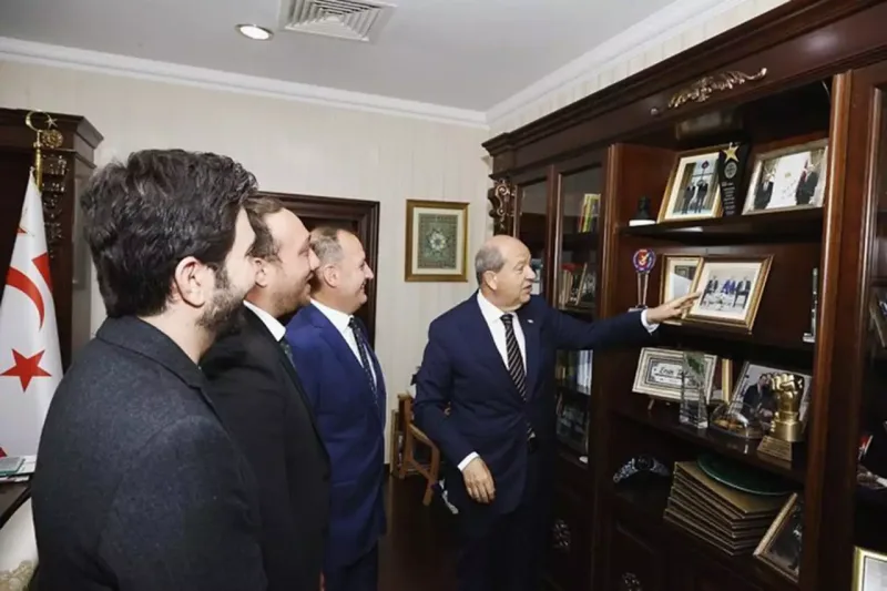 Elçin Şimali Kipr Prezidenti ilə