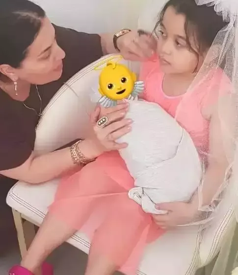 Elza Seyidcahanın 4-cü nəvəsi doğuldu