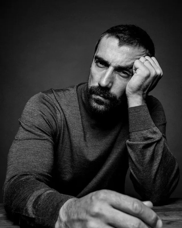 Bu villaya köçən kimi boşandılar - Satıldı