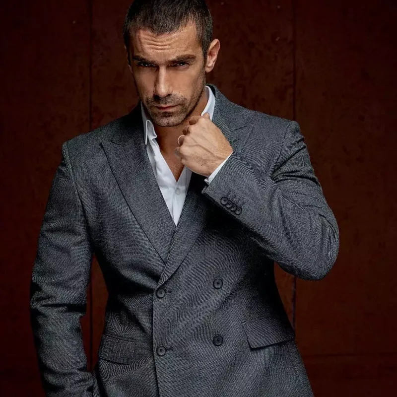 Bu villaya köçən kimi boşandılar - Satıldı