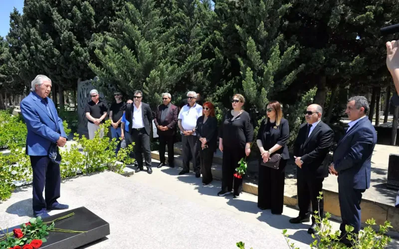 Siyavuş Aslanla oğlunu ziyarət etdilər