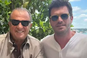 “İki xarizma...”