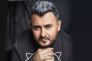 “Kişi özünə qadın deyirsə, cəmiyyət bunu qəbul etməlidir”