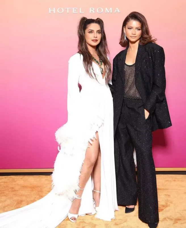 Məşhurlar “Bulgari”nin açılışında