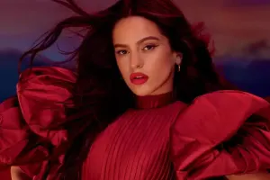 Rosalia azərbaycanlı dizaynerin libasında