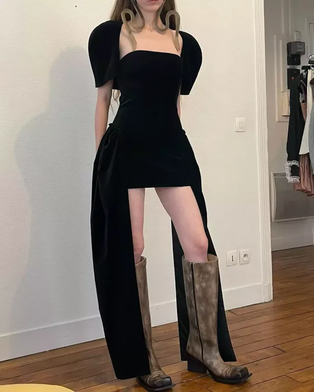 Rosalia azərbaycanlı dizaynerin libasında