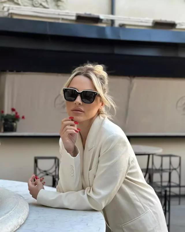 Makiyajsız və gözü yaşlı... - Foto