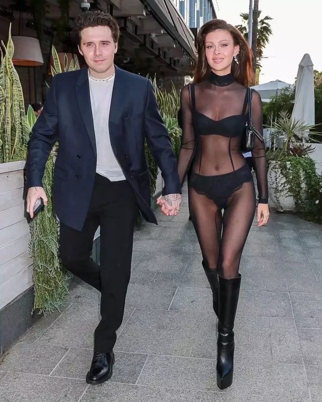 Bekhemlərin gəlini transparan geyimi ilə gündəmdə