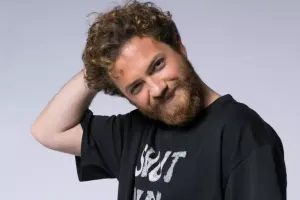 “Sevgilim yoxdur, subayam”