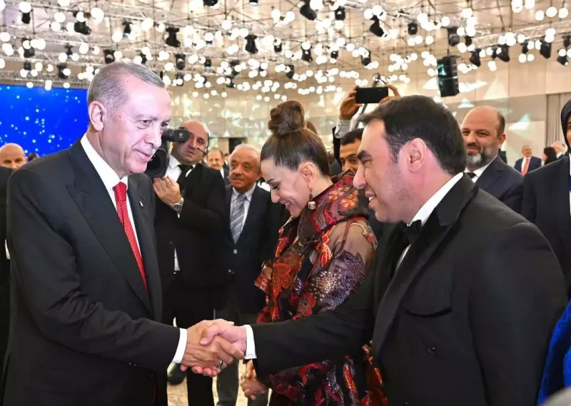 Prezidentlərin qarşısında kimlər çıxış etdi?