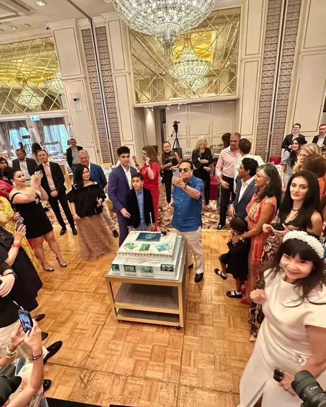 Çingiz yenidən Honk-Konqda