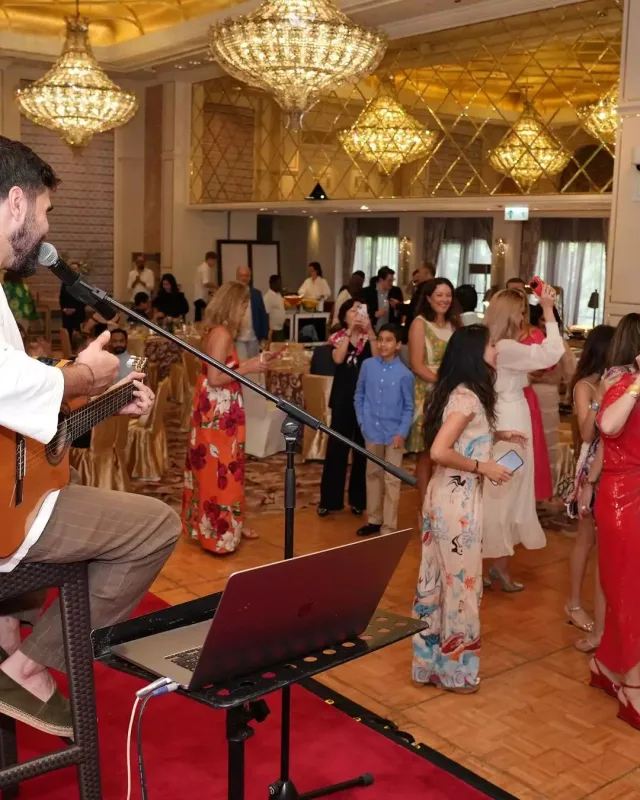 Çingiz yenidən Honk-Konqda