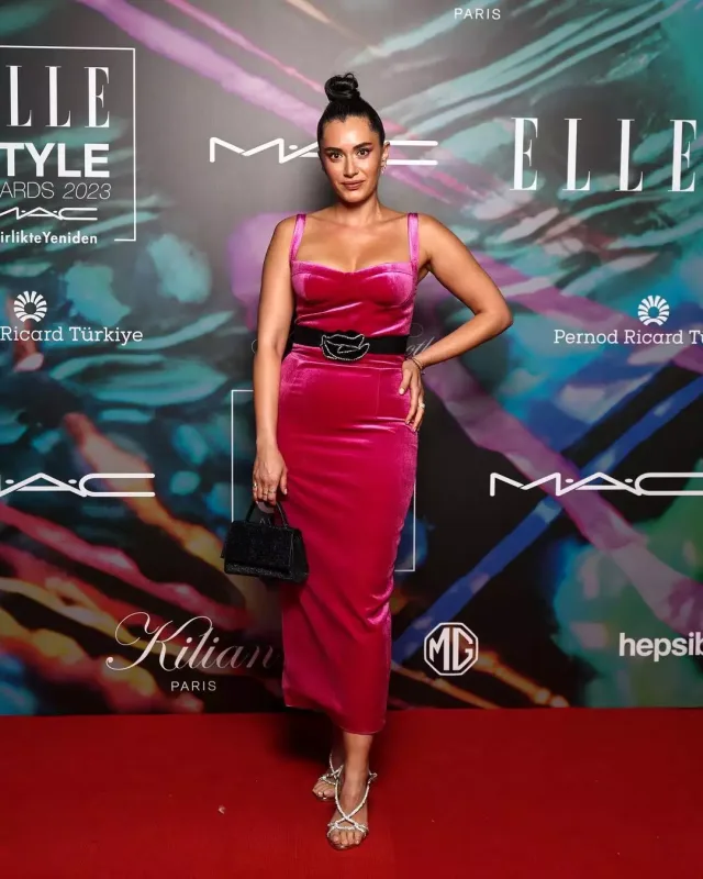 “Elle Style” gecəsində qırmızı xalı