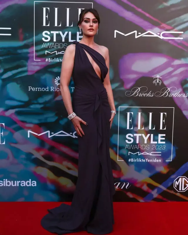 “Elle Style” gecəsində qırmızı xalı