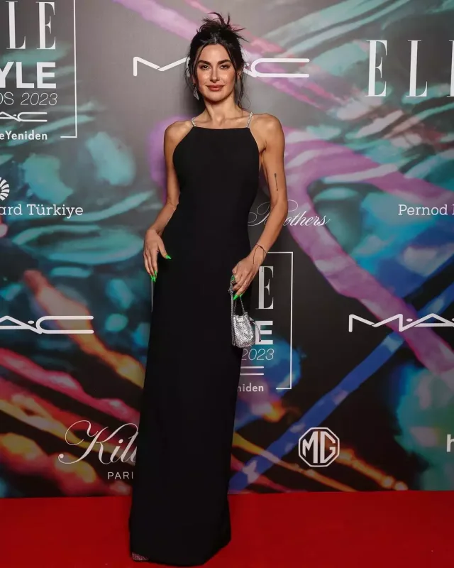 “Elle Style” gecəsində qırmızı xalı