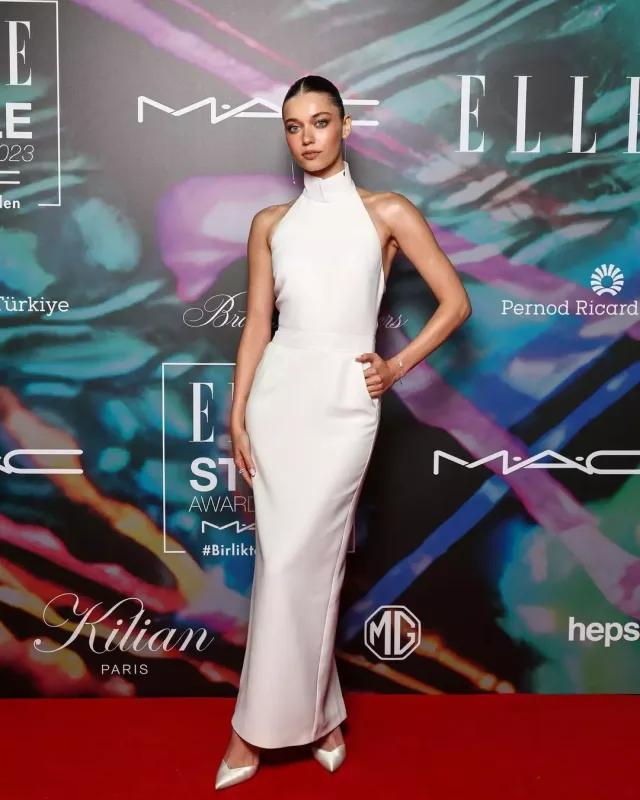“Elle Style” gecəsində qırmızı xalı